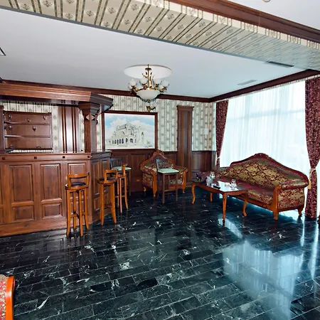 W Regal Boutique Hotel&spa Отель Мамая