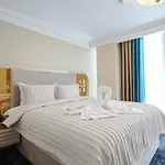 W Regal Boutique Hotel&spa