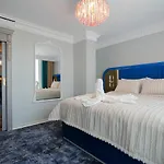 W Regal Boutique Hotel&spa
