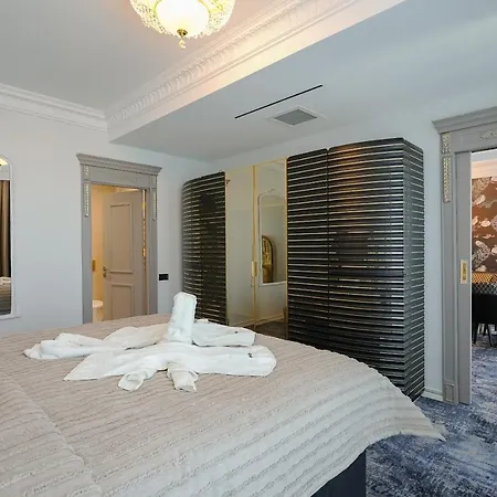 W Regal Boutique Hotel&spa Szálloda 4*