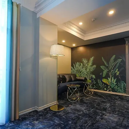 W Regal Boutique Hotel&spa 4* 马马亚