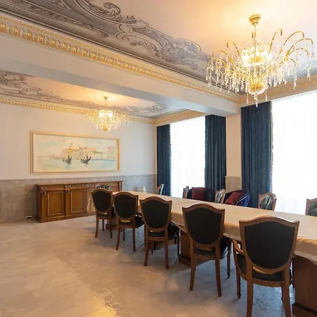 W Regal Boutique Hotel&spa 4*