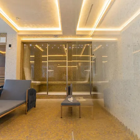 ホテル W Regal Boutique Hotel&spa ママイア