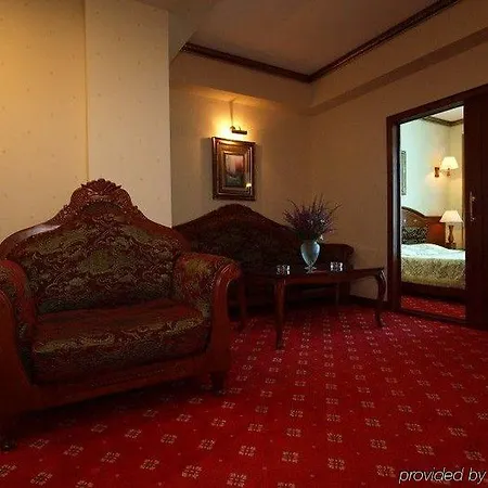 W Regal Boutique Hotel&spa Hotel