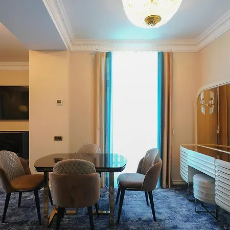 W Regal Boutique Hotel&spa