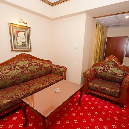 W Regal Boutique Hotel&spa 酒店 马马亚