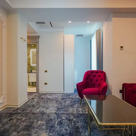 W Regal Boutique Hotel&spa ママイア