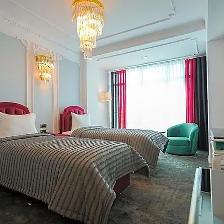Szálloda W Regal Boutique Hotel&spa 4*