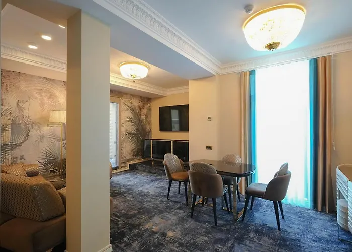 W Regal Boutique Hotel&spa Отель 4*